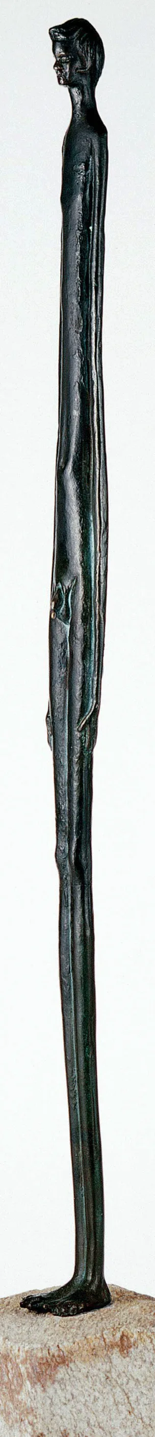 Statuetta Ombra della Sera su base di pietra 3